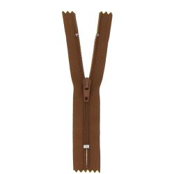 Fermeture nylon non séparable marron, 18 cm - Bergère de France