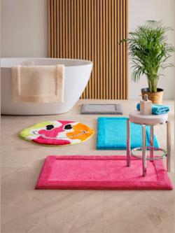 Tapis de bain polyester résistant, couleur rose, taille 45x50 cm, marque helline home - helline