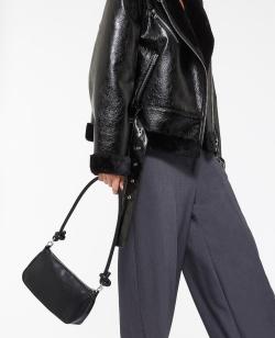Sac baguette effet serpent