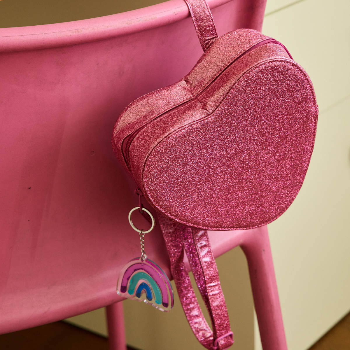 Sac à dos enfant en forme de cœur à paillettes